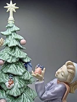 リヤドロ　LLADRO　ツリーを飾ろう少年少女クリスマス ツリーを飾ろう | リヤドロ公式オンライン
